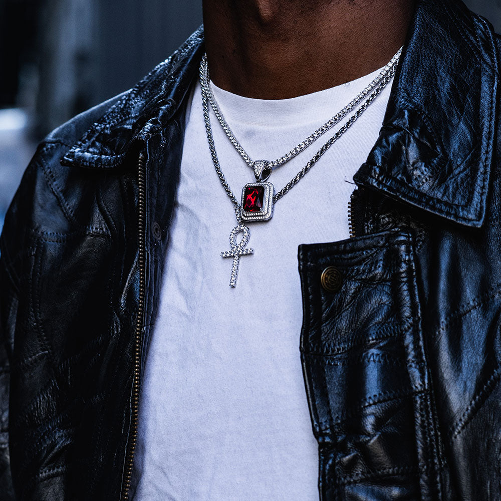 What Is Hip Hop and Bling Jewelry: The Beginners Guide – Niv's Bling
