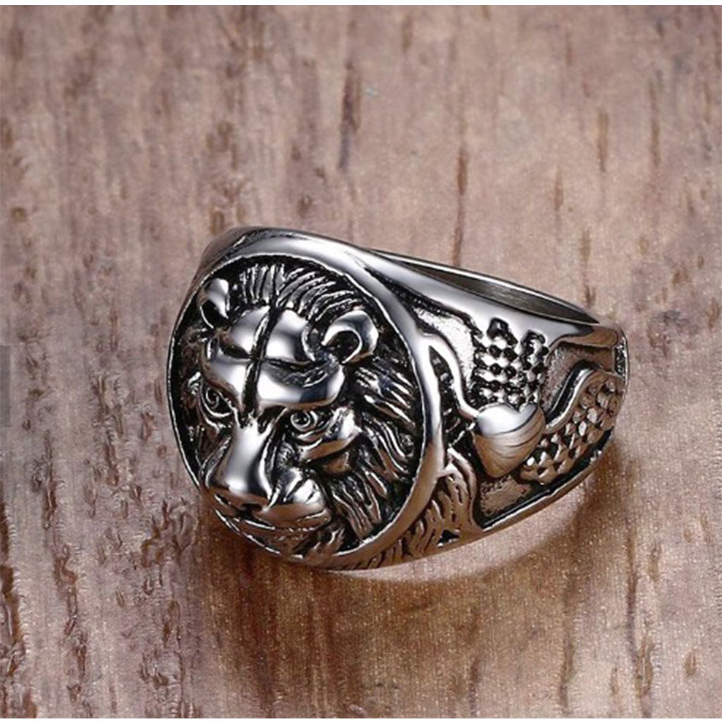 LION HEAD SIGNET RING by seven50 – SEVEN50
